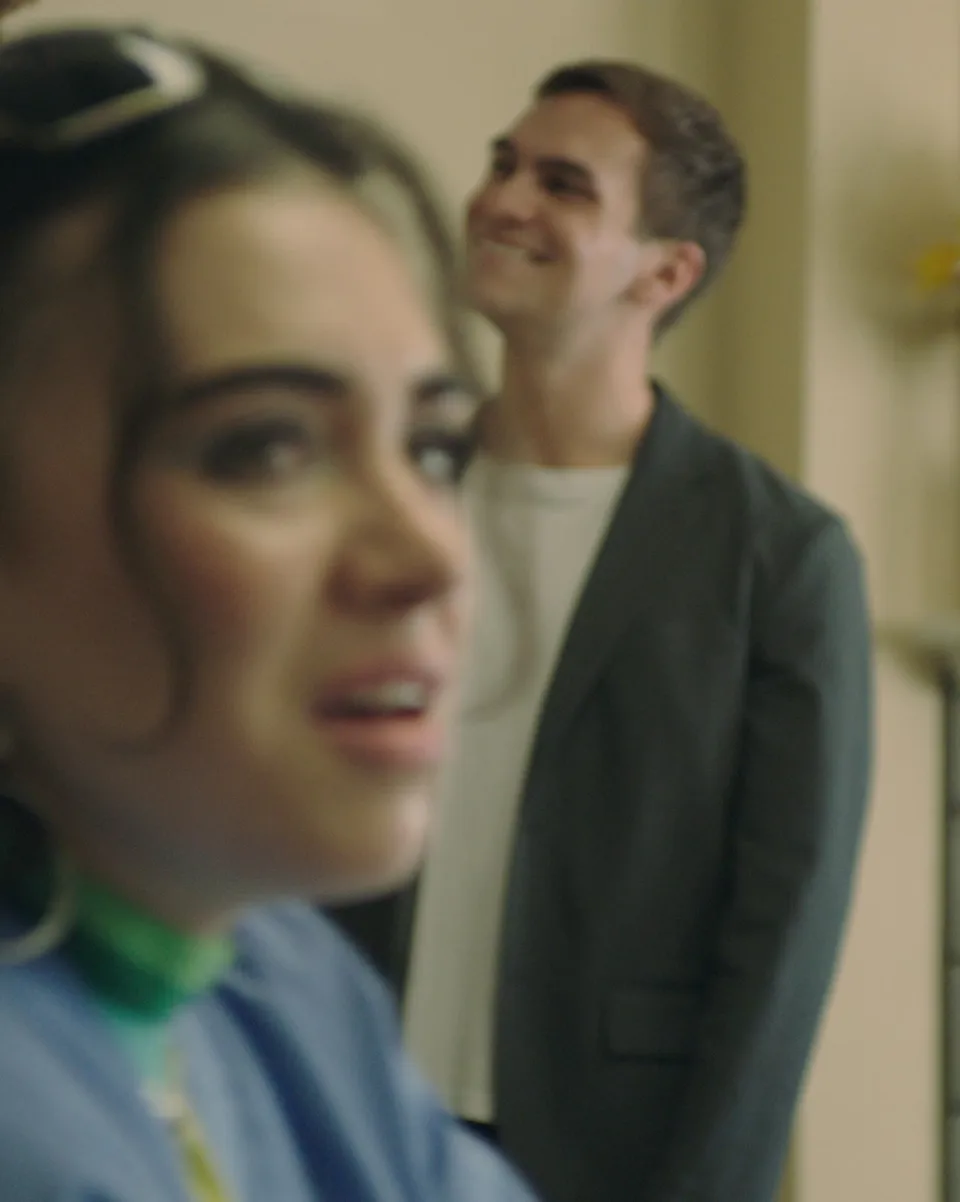 An ad Tennr is running